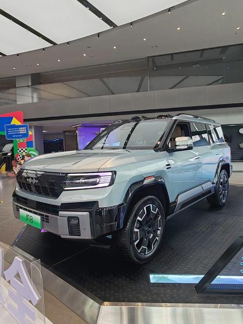 成都邛崃市驰凌威企业管理咨询比亚迪方程豹硬派越野的爆款，英菲尼迪35周年与你共成长